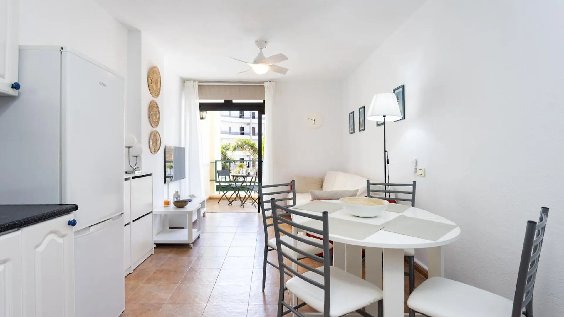 Apartamento Home2Book Cozy Coastal Apt & Pool, Los Cristianos Arona